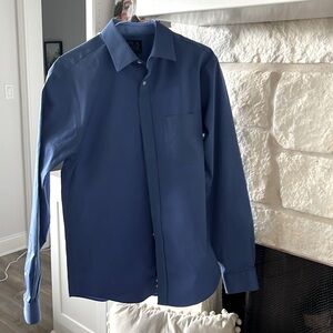 Like New Jos A Banks 15 1/2 neck 17 L men’s blue long sleeve dress shirt